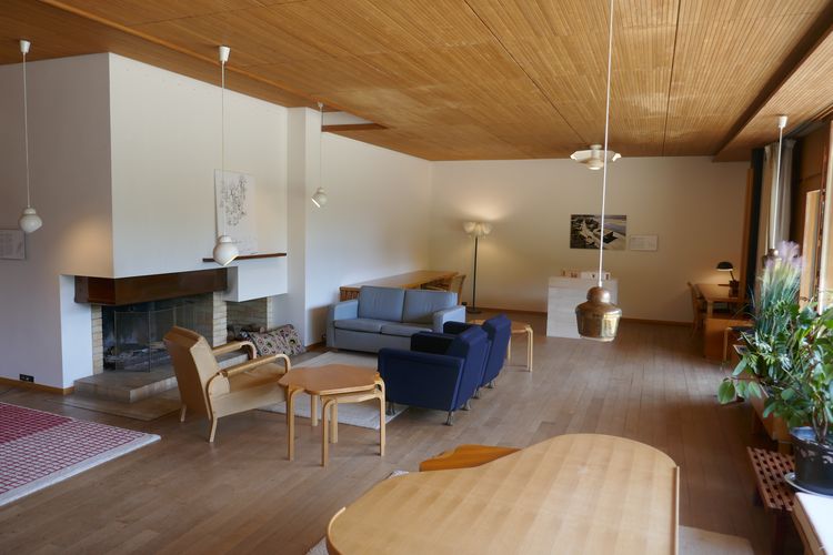 La Maison Louis Carré