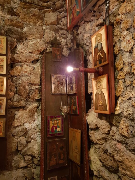 Skit du Saint Esprit au Mesnil Saint Denis