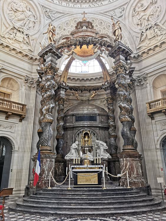 Abbaye Royale du Val-de-Grâce et Musée du Service de Santé des Armées